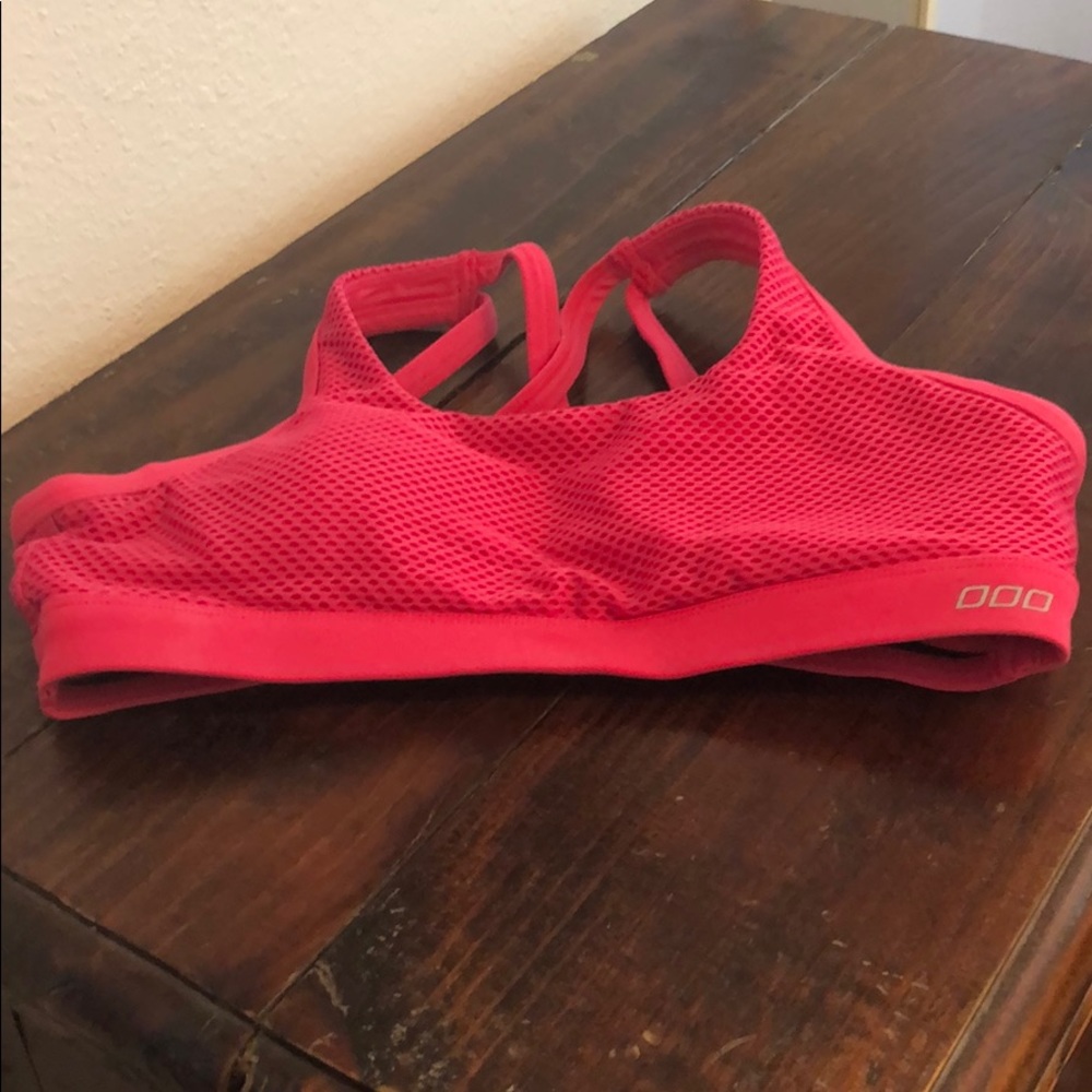 Lorna Jane strappy back sports bra